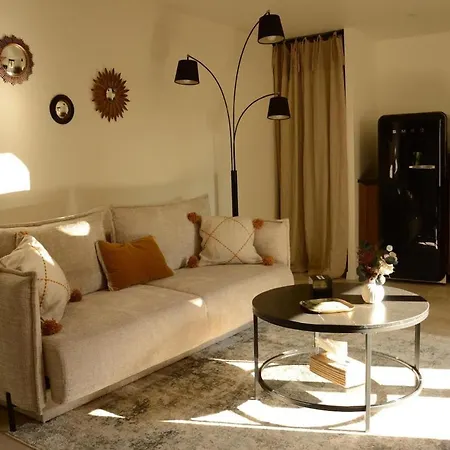 Holiday home De Charme Avec Piscine